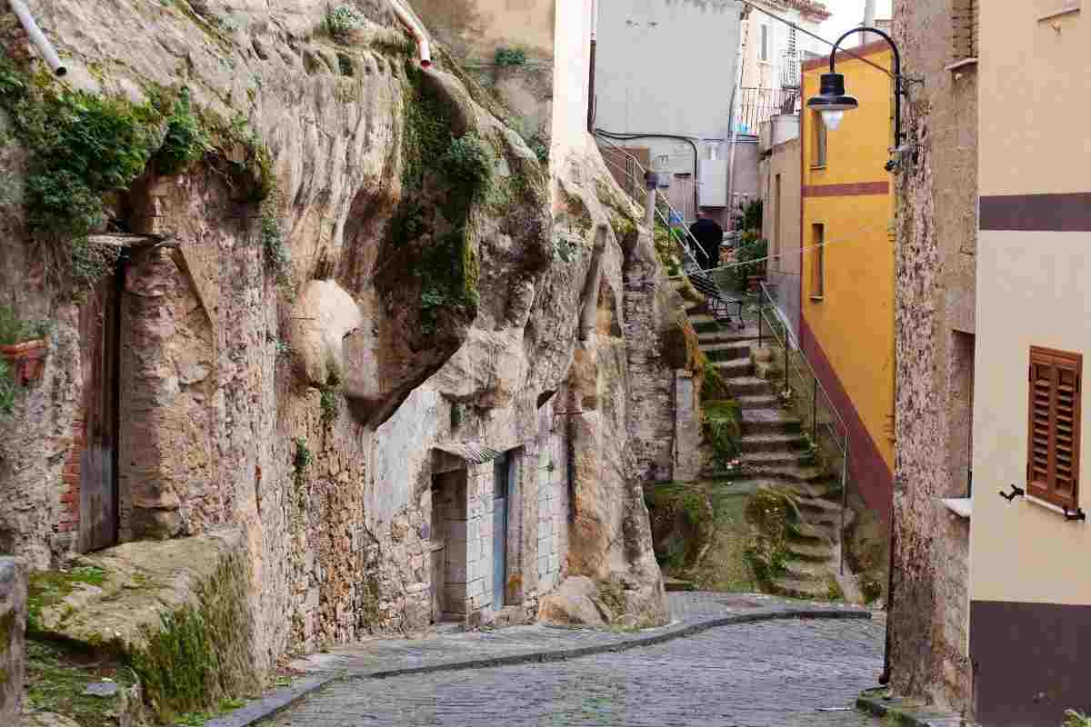 Borgo scavato nella roccia