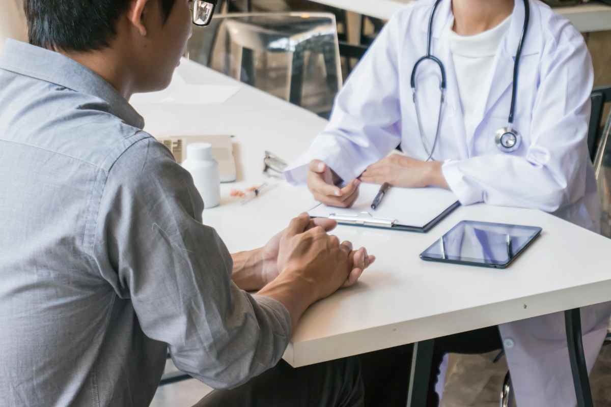 Cancro alla tiroide, il sintomo insospettabile che troppi sottovalutano, ecco quando farsi controllare