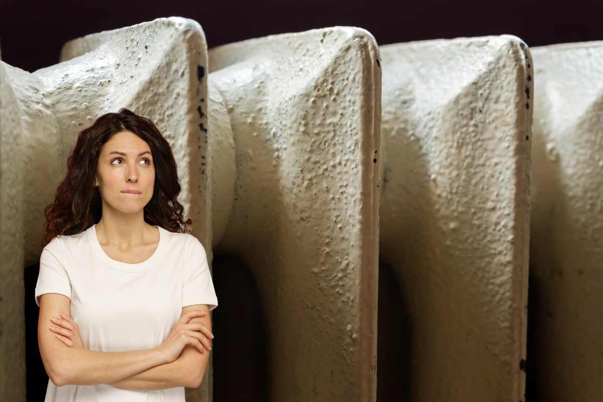 Termosifoni in ghisa, puoi usare solo un oggetto che li pulisce veramente